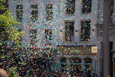 03 Haziran 2023 Utrecht, Hollanda, Drag queens, LBTQIA + şiddetini protesto eden Utrecht Gurur bot geçit törenini yönetti (Çoklu değerler)