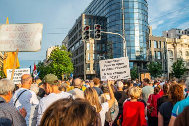 01 Temmuz 2023. Belgrad, Sırbistan ve Öğrenci, 1 Temmuz 2023 'te Belgrad' da 