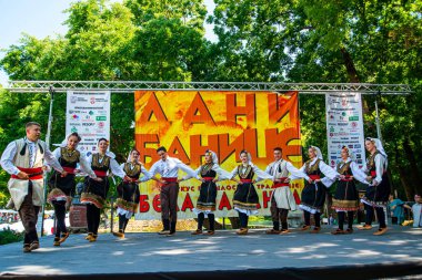 12 08 2023 Bela Palanka, Sırbistan, Sırp folklor grubu Banice Günleri 'nde gösteri yaptı 