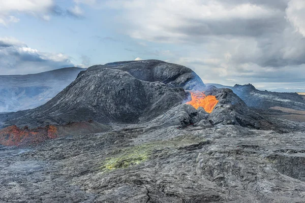Landschaft Island Auf Der Halbinsel Reykjanes Vulkankrater Mit Wenig Lava — Stockfoto