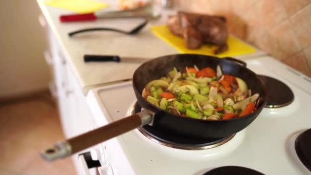 Steam Rises Chopped Vegetables Stewing Pan High Quality Footage — Wideo stockowe