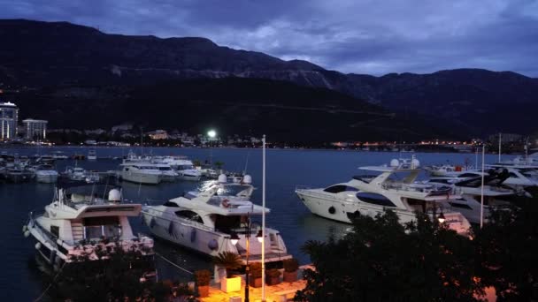 Yachts Moored Shore Backdrop Mountains High Quality Footage — Stockvideo