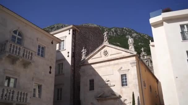 Aposteln Markus Kyrka Bland Gamla Stenbyggnaderna Perast Montenegro Högkvalitativ Fullhd — Stockvideo