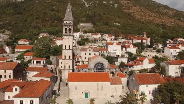 Церковь Святого Николая Башней Высокими Часами Берегу Моря Пераст Черногория — стоковое видео