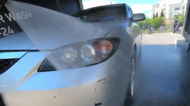 Cleaning Headlights Hood Car Doors Car Wash High Quality Footage — 图库视频影像