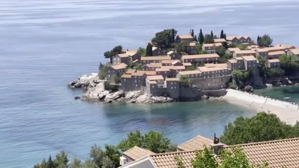 View Island Sveti Stefan Isthmus Red Roofs Houses High Quality — Stok video