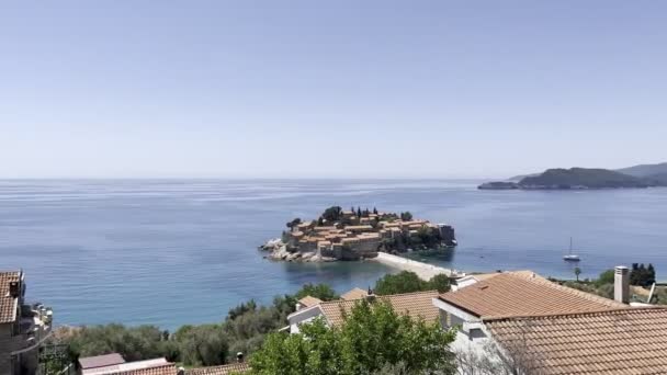 View Island Sveti Stefan Red Roofs Houses High Quality Footage — Stok video