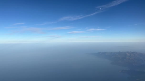 Pohled Hory Nad Modrým Mořem Čistý Horizont Vysoce Kvalitní Záběry — Stock video