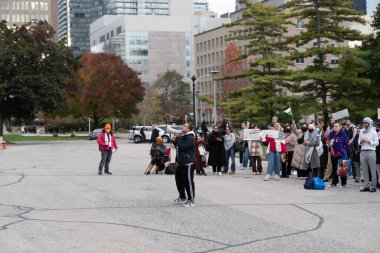 Toronto, Kanada - 18 Ekim 2023: Torontos çeşitli mozaik birlikleri, Filistin 'in amacı için güçlü bir duvar halısı oluşturdu. Yüksek kalite fotoğraf