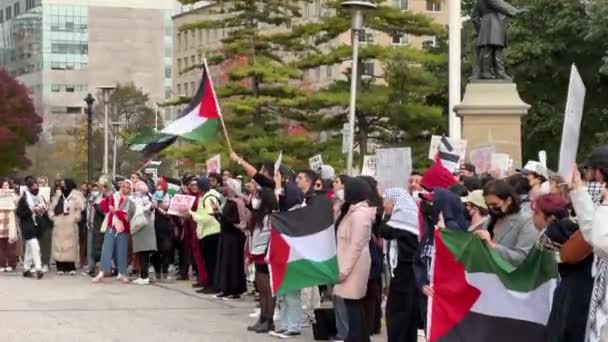 Toronto Canadá Outubro 2023 Uma Assembleia Esperança Toronto Palestinos Anseiam — Vídeo de Stock