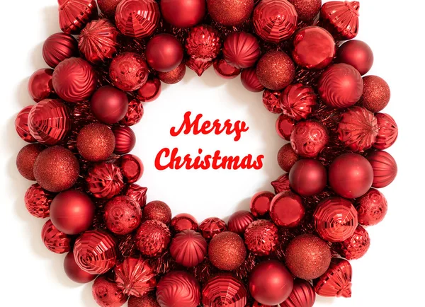 Mutlu Noeller Tebrik Kartı Mesajlı Geçmiş Kırmızı Noel Süslerinden Yapılmış — Stok fotoğraf