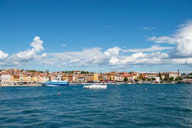 Deniz manzaralı Rovinj kasabası. İstriya Yarımadası, Hırvatistan
