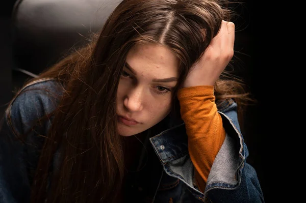 Portrét Dospívající Dívky Která Myslí Nešťastná Špatné Emoce — Stock fotografie