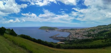 Faial Adası, Azores 'deki Horta şehri.