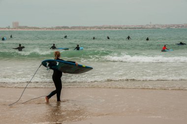 Portekiz, Baleal Adası 'ndaki sörf okulları
