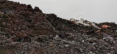 La Palma adasındaki Cumbre Vieja volkanından katılaşmış volkanik lav akıntısı