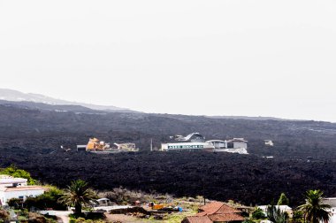 La Palma adasındaki Cumbre Vieja volkanından katılaşmış volkanik lav akıntısı