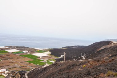 La Palma adasındaki Cumbre Vieja volkanından katılaşmış volkanik lav akıntısı