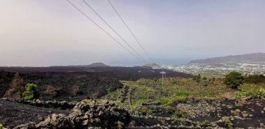 La Palma adasındaki Cumbre Vieja volkanından katılaşmış volkanik lav akıntısı