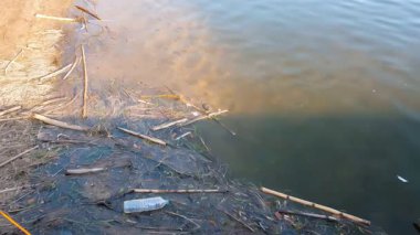 Kirli nehir. Herkesin yardımını isteyen üzücü bir gerçeklik.