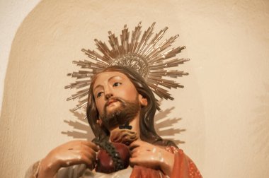 Hristiyan dini bir figürün heykeli.