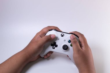 Tangerang Selatan, Endonezya - 21 Mart 2023: beyaz arkaplanda izole