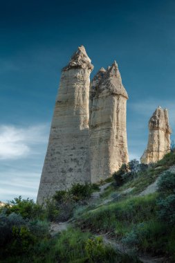 Kapadokya. Aşk Vadisi. Garip fallik taşlarla bak. Gorme. Türkiye