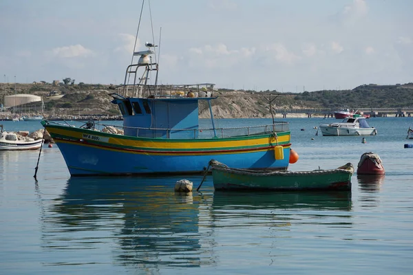 マルタ カラフルなマルサックルック港の漁船 — ストック写真