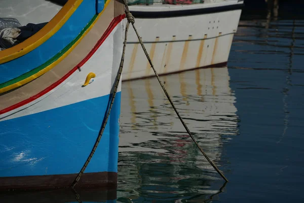 Maltakultivert Lakkert Fiskebåt Havnen Marsaxlokk – stockfoto
