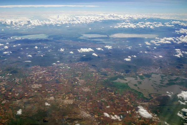 メキシコ航空からのレオン グアナファト航空パノラマ風景の近くの農地 — ストック写真