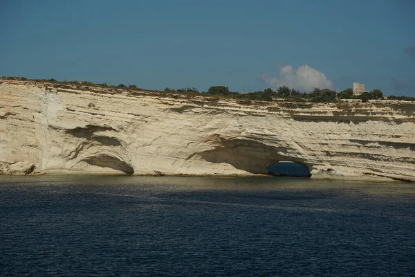 Saint Peter Pools Malta Felsformation Loch Auf Felsen Ansicht — Stockfoto