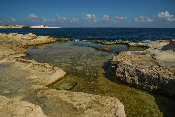 Santo Peter Piscine Malta Roccia Formazione Buco Sulle Rocce Vista — Foto Stock