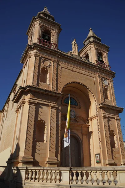 Marsaxlokk Malta Chiesa Pescatori Pittoreschi Vista Villaggio — Foto Stock