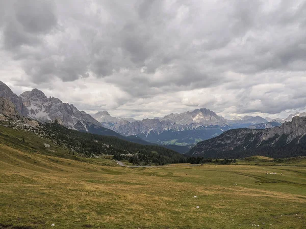 Croda Sopra Cortina Ampezzo Nel Panorama Dolomitico — Foto Stock