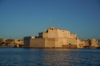 Malta 3 şehir gün batımında La Valletta 'dan manzara