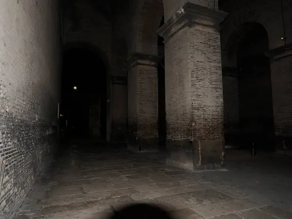 Colosseo Roma Vista Interna Notte Sul Cielo Nero — Foto Stock
