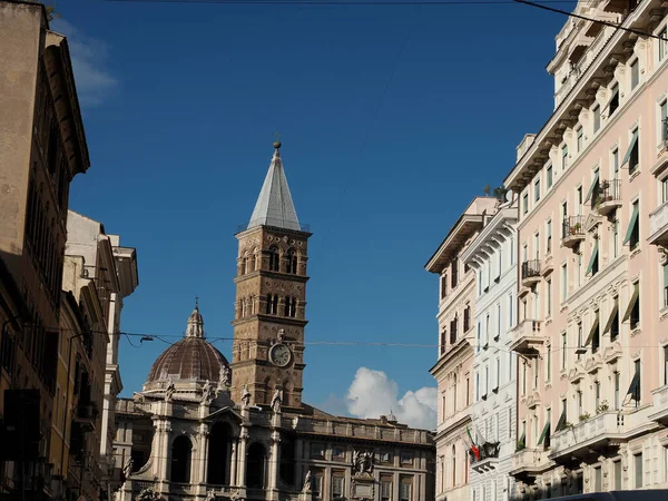 Roma Monti Bölge Binaları Cadde Manzaralı — Stok fotoğraf