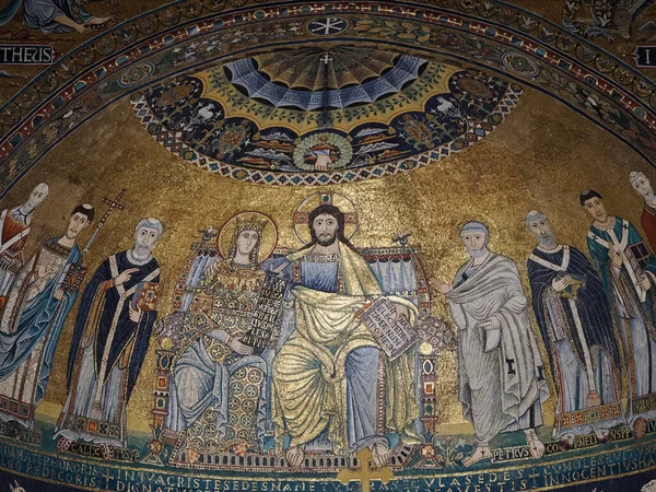 教堂马赛克细节中的圣塔玛利亚 — 图库照片