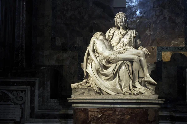 Pieta Michelangelo Escultura Renascentista Michelangelo Buonarroti Localizada Basílica São Pedro — Fotografia de Stock