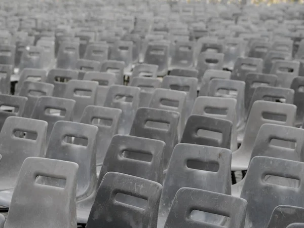 教皇在圣彼得广场弥撒前的许多椅子瓦蒂坎市罗马市外景细节 — 图库照片