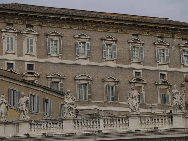 Pave Frans Leilighets Helgen Peter Katedralens Vatican Rome Exior Visningsdetaljer – stockfoto