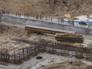 Chamartin İstasyonu Madrid 'deki büyük bir inşaat alanının manzarası.