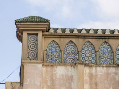Meknes 'in panoramik görüntüsü, 11. yüzyılda Almoravidler tarafından askeri yerleşim olarak kurulan bir şehir.,