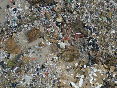 Drone Havacılık 'ın üst görüntüsü büyük çöp yığını, çöp yığını ya da çöp yığını.