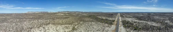 墨西哥南下加利福尼亚Sierra Guadalupe Transpeninsular 1号公路的空中景观 — 图库照片