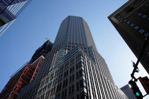 New York Stad Manhattan Skyskrapor Utsikt Från Gatan Till Toppen — Stockfoto