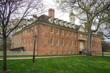 William ve Mary Üniversitesi 1693 yılında Williamsburg 'da kiralandı. Virginia ABD