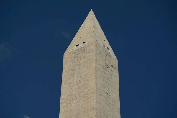 Ουάσιγκτον Μνημείο Λεπτομέρεια Στο Βαθύ Μπλε Φόντο Του Ουρανού — Φωτογραφία Αρχείου