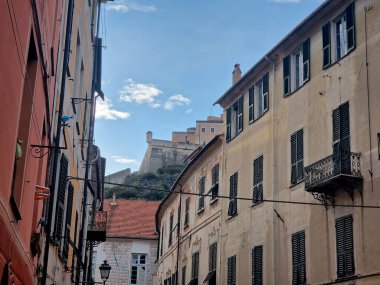 Finalborgo liguria ortaçağ köyü İtalya