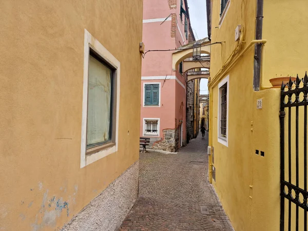 Calles Estrechas Noli Antiguo Pueblo Medieval Liguria Italia —  Fotos de Stock